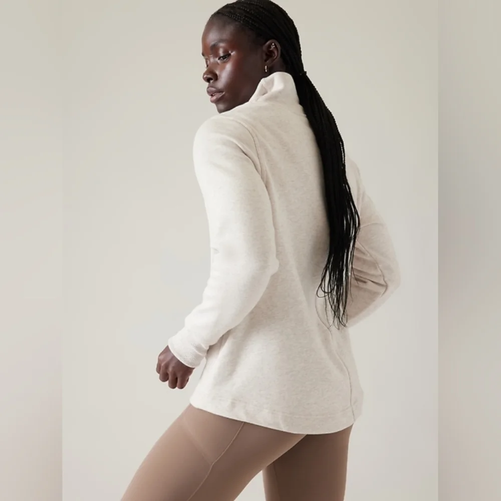 NWT Athleta Cozy Karma Twist Neck Sweatshirt Toasted Brown Heather - Picture 4 of 5